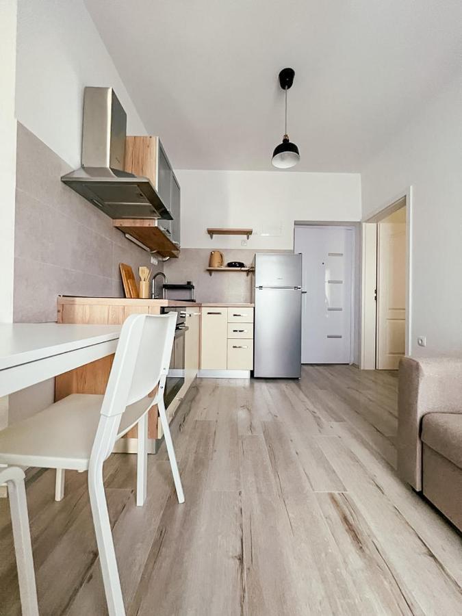 Apartments Happy Sukošan Exterior foto